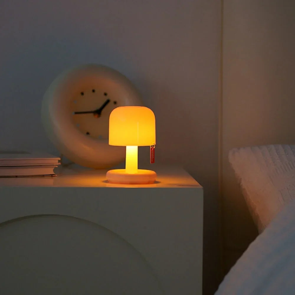 TwilightAura | Portable Sunset Table Lamp for Relaxing Ambiance