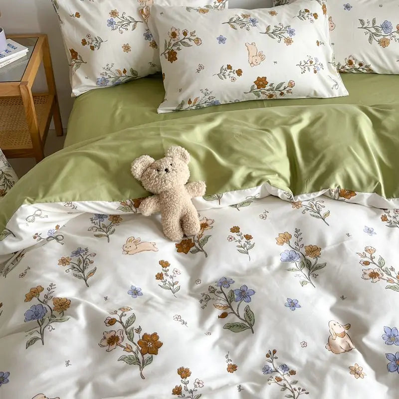 FloralDreamscape | Premium Bedding Set for Cozy Sleep