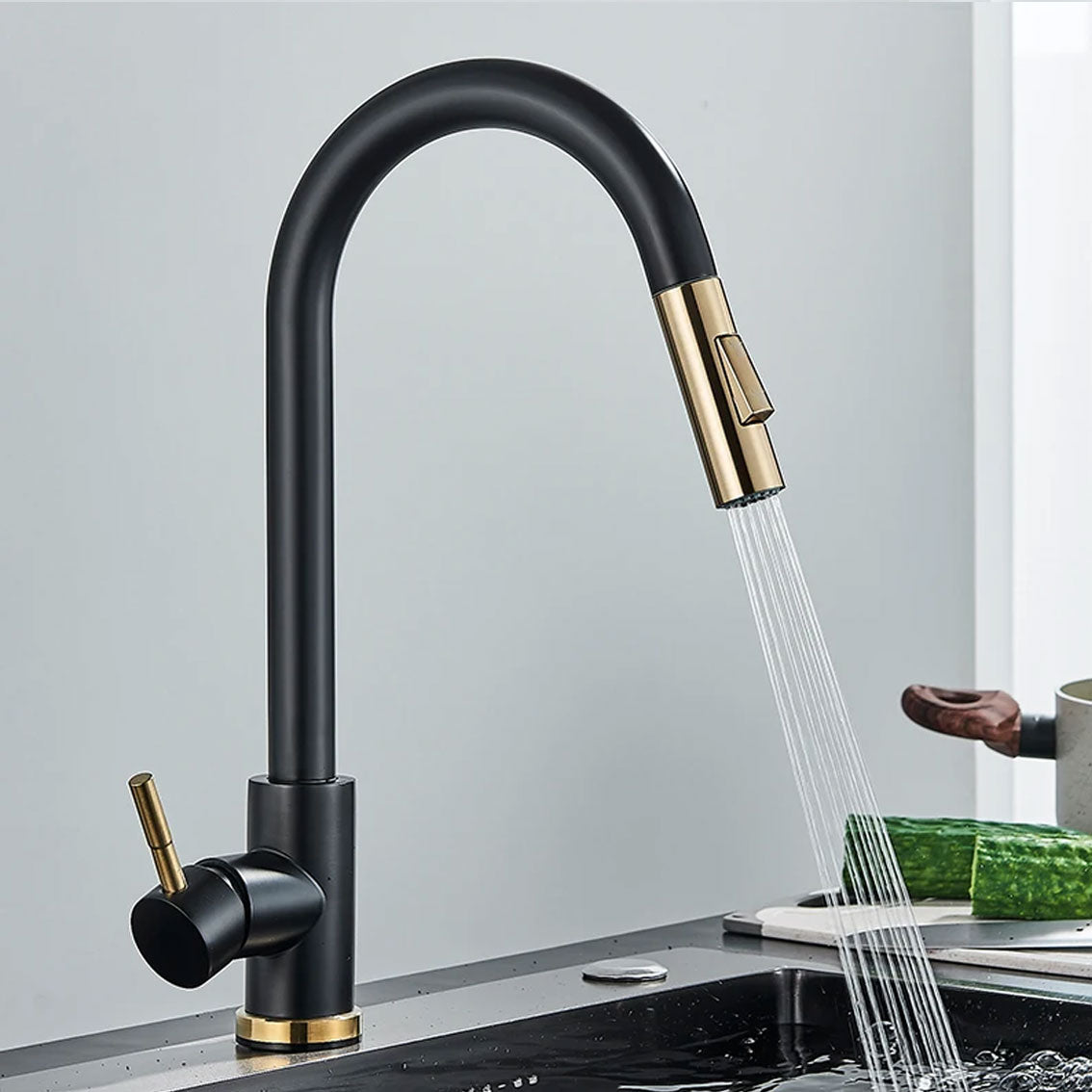 SmartFlowFaucet | Touch-Sensitive Kitchen Tap with Pull-Down Spray